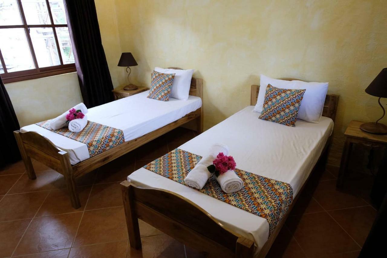 La Casa Di Beatrice Bed and Breakfast Panglao Eksteriør billede